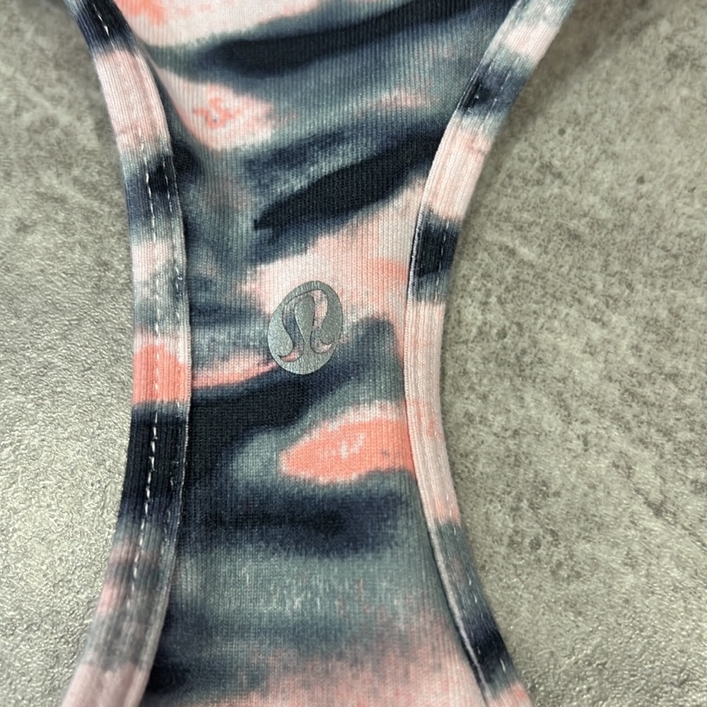 Lululemon Multicolor Tank - Picture 6 of 7